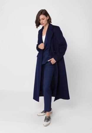 Spodnie w kant z prostą nogawką