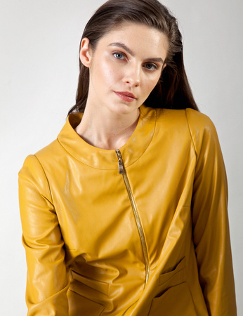 Kurtka z eko skóry w musztardowym kolorze