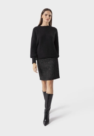 Prosta spódnica ze złotą nitką