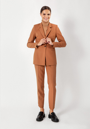 Camelowe spodnie w kant