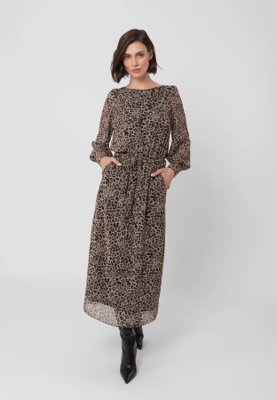 Długa sukienka w panterkowy print