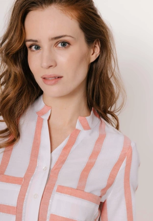 Koszula w pomarańczowe pasy