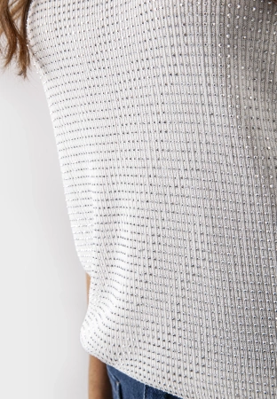 Biała bluzka z wiskozy z dżetami