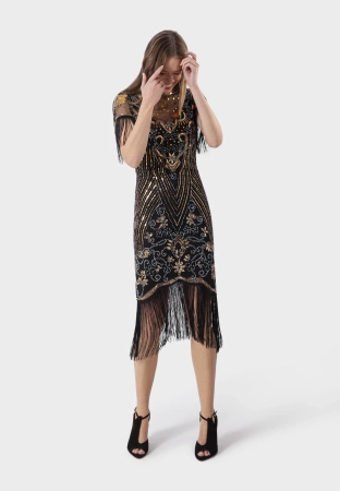 Cekinowa sukienka z frędzlami