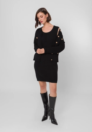 Czarny kardigan z charakterystyczną fakturą