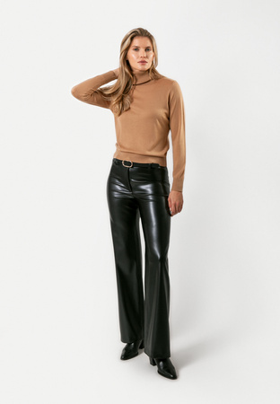 Czarne spodnie z ekoskóry