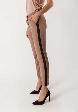 Brązowe cygaretki z lampasem