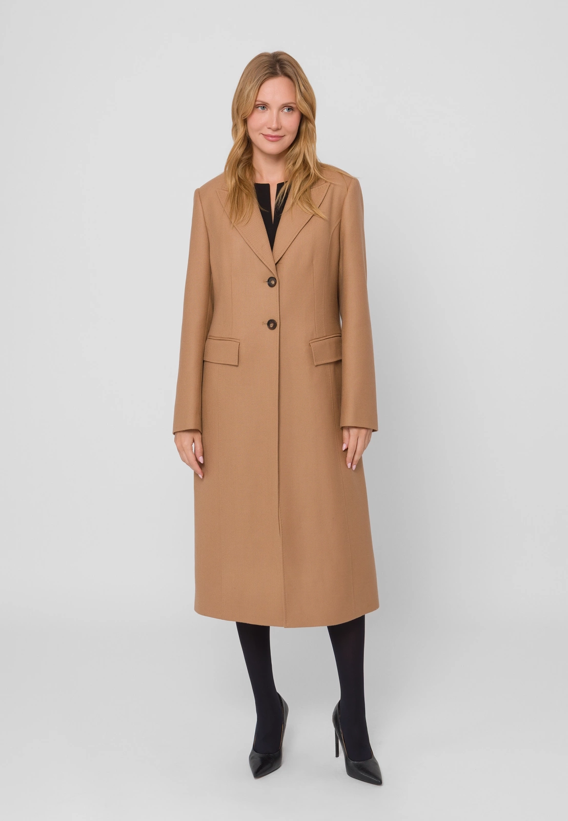 Wełniany płaszcz dyplomatka
