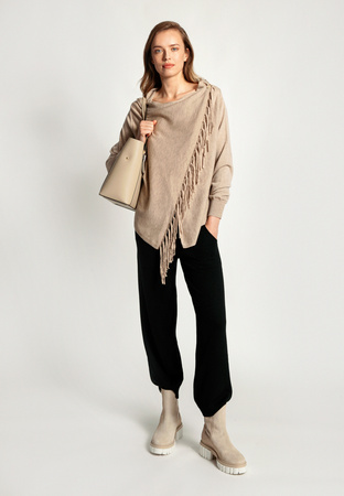 Czarne dzianinowe joggery z dużymi kieszeniami