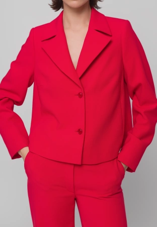 Czerwony pudełkowy żakiet
