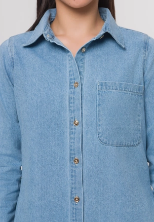 Jeansowa koszula zapinana na guziki