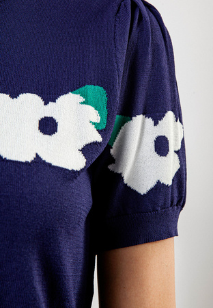 Dzianinowa bluzka w białe kwiaty