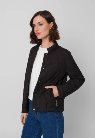 Czarna pikowana kurtka