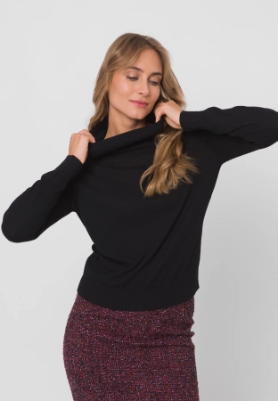 Czarny cienki golf z wełną