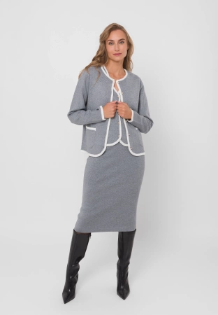 Szara dzianinowa spódnica