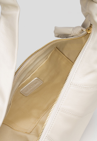 Torba z miękkiej skóry w oryginalnym kształcie