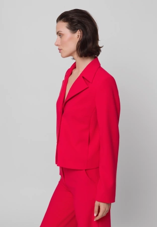 Czerwony pudełkowy żakiet