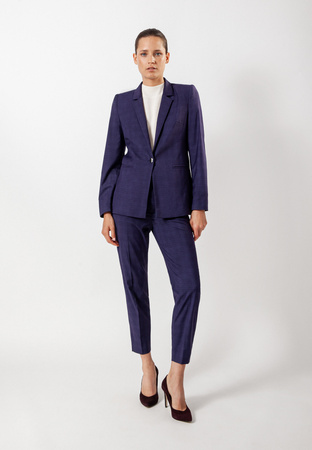 Fioletowe spodnie w delikatną kratę