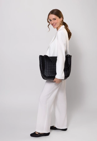 Czarna pleciona shopperka