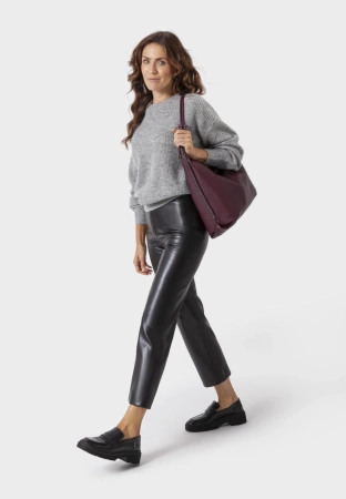 Spodnie z ekoskóry z ozdobnym suwakiem