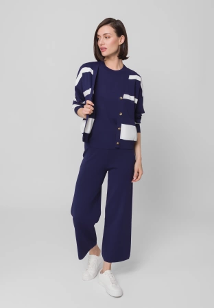 Granatowa dzianinowa bluzka z wiskozą