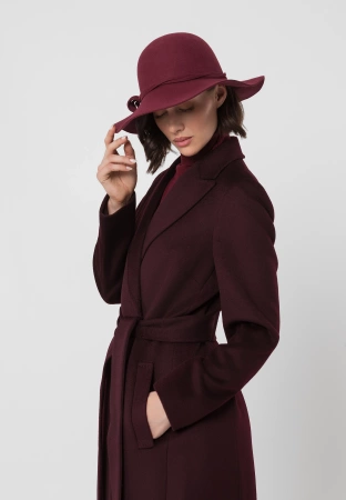 Bordowy wełniany kapelusz