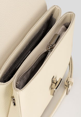 Ecru torebka z białymi przeszyciami
