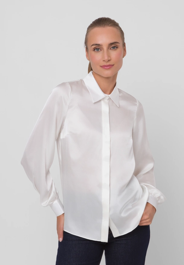 Biała jedwabna koszula