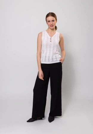 Ażurowa bluzka na szerokich ramiączkach w kolorze ecru