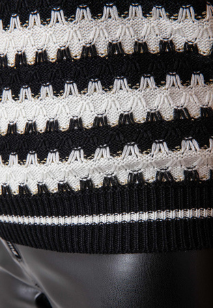 Dzianina w czarno-białe zygzaki ze złotą nitką