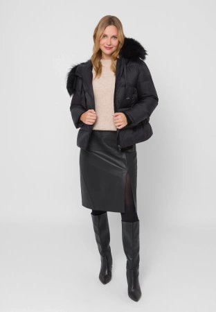 Czarna skórzana spódnica