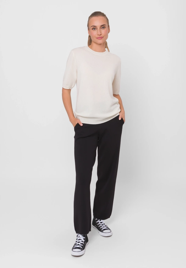 Czarne spodnie z dzianiny