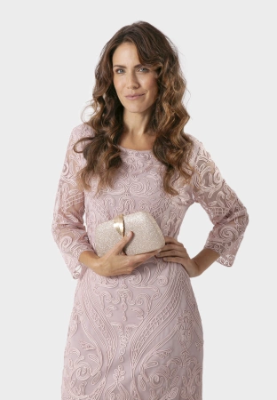 Różowa ażurowa sukienka