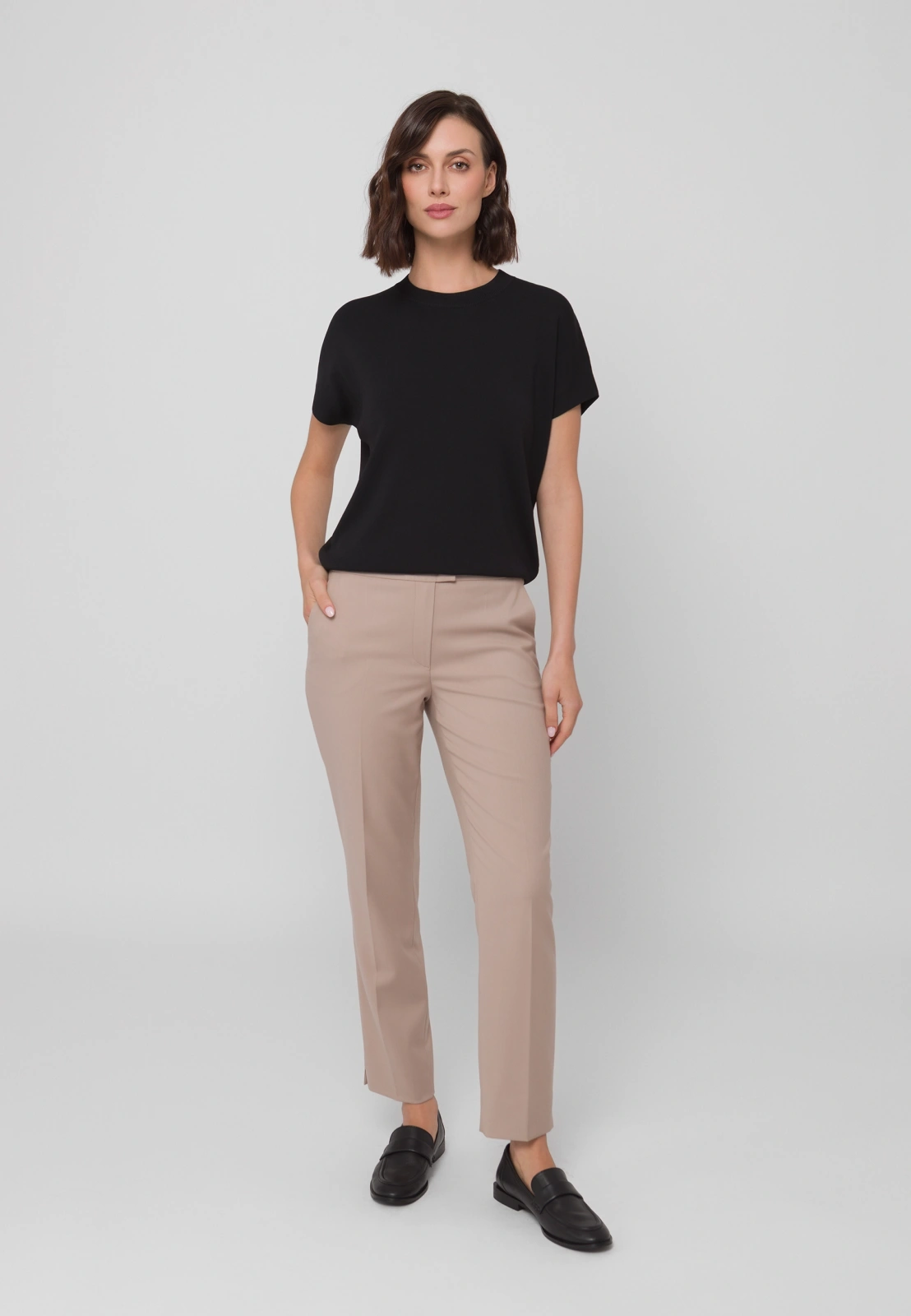 Beżowe cygaretki w kant