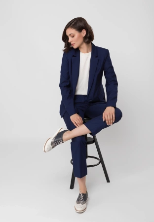 Spodnie w kant z prostą nogawką