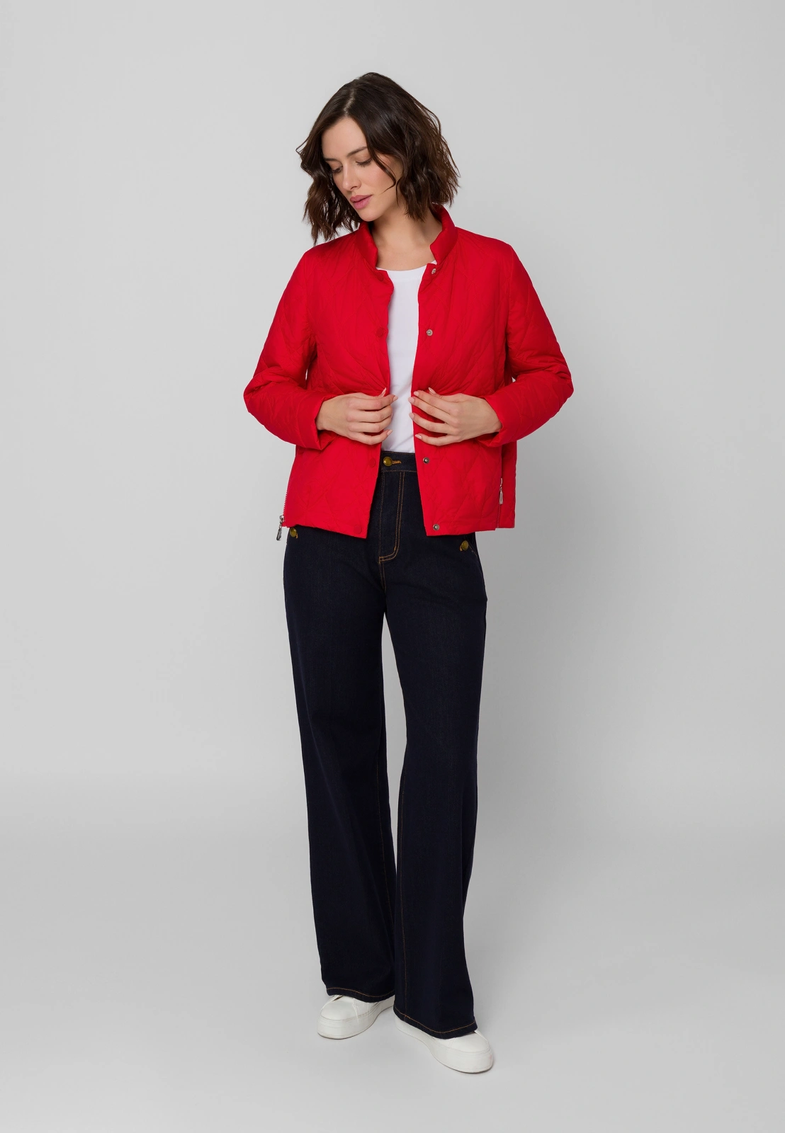 Czerwona pikowana kurtka