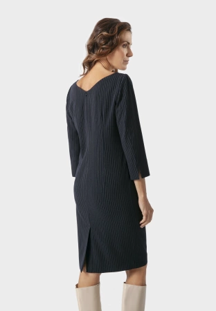 Granatowa sukienka w prążek z rękawem ¾