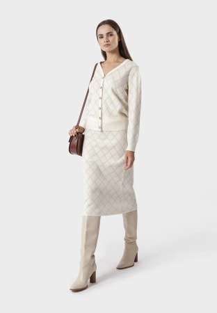 Beżowa dzianinowa spódnica ze złotą nitką