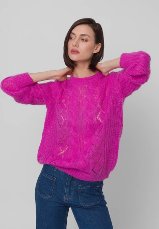 Amarantowy sweter z ażurowym splotem