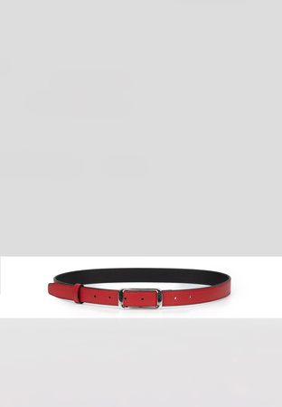 Czerwony klasyczny pasek