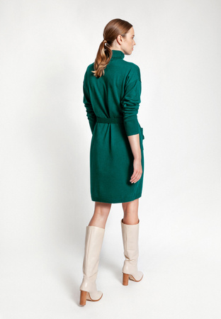 Zielona dzianinowa sukienka z paskiem