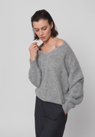 Oversizowy sweter z moherem i wełną