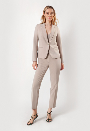 Beżowe cygaretki w kant