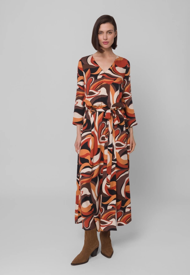 Wiskozowa sukienka wiązana w pasie