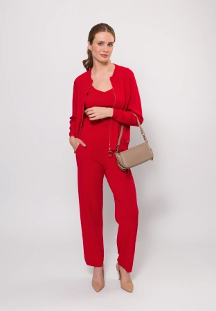 Czerwony top z biżuteryjnymi ramiączkami