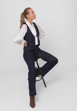 Biała jedwabna koszula