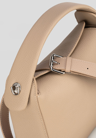 Mała fakturowana torebka w kolorze beżowym