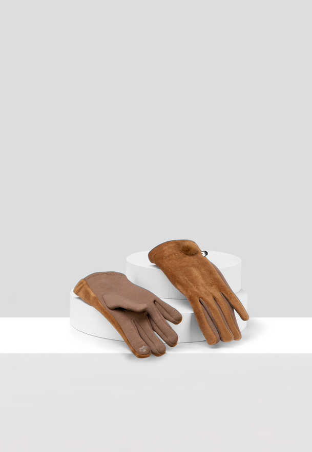 Camelowe rękawiczki z naturalnym pomponem