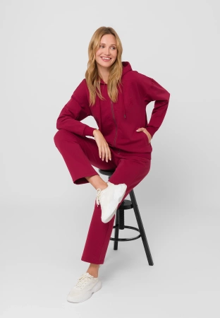 Bordowe dresowe spodnie