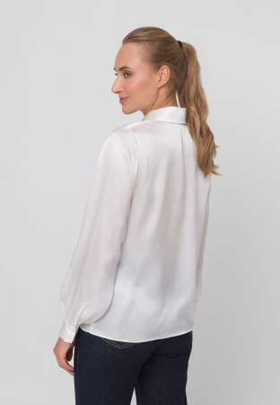 Biała jedwabna koszula